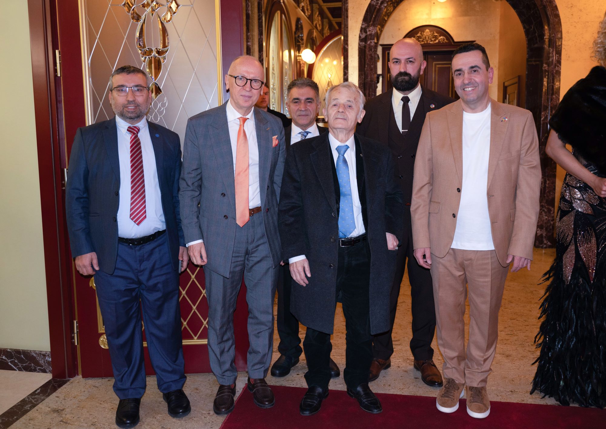 24 листопада в Київському національному академічному театрі Оперети відбулося святкування 82-ї річниці Незалежності Великого Лівану - подія, що зібрала представників дипломатичних місій, культурної спільноти, бізнесу та друзів Лівану й України. 