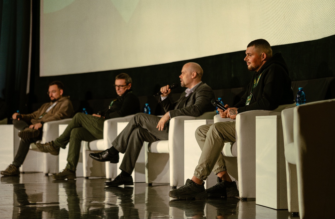 21-22 листопада, у столиці відбувся Tourniquet Forum 2025 — міжнародний форум, присвячений бойовим травмам кінцівок, турнікетному синдрому, сучасним методам порятунку життя та розвитку військової медицини. Захід організували Благодійний фонд «Разом для України» спільно з 3-м Армійським Корпусом.