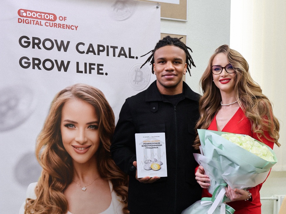 30 вересня 2025 року у Києві відбулася презентація академічного видання «Облік і аудит розрахунків електронними грошима» — першої в Україні наукової праці, присвяченої системному дослідженню діджитал-валют. Авторкою монографії є Анна Стовпова.